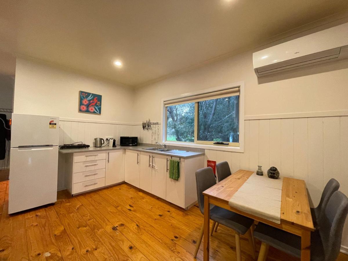 Tindoona Cottages Foster Exterior photo